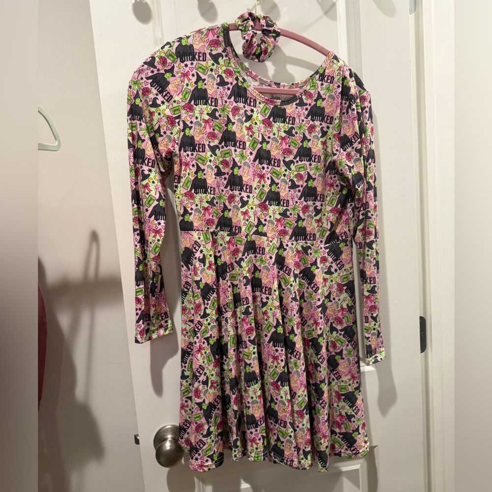 Wicked Bamboo Twirl Dress size 7 w/ matching scrunchie NEW
